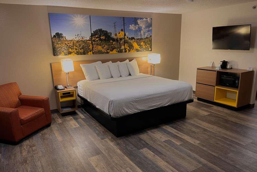 Days Inn & Suites By Wyndham Kaukauna Wi Room photo